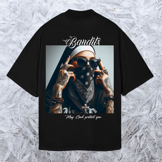 Camiseta negra oversize -gangster nun 2